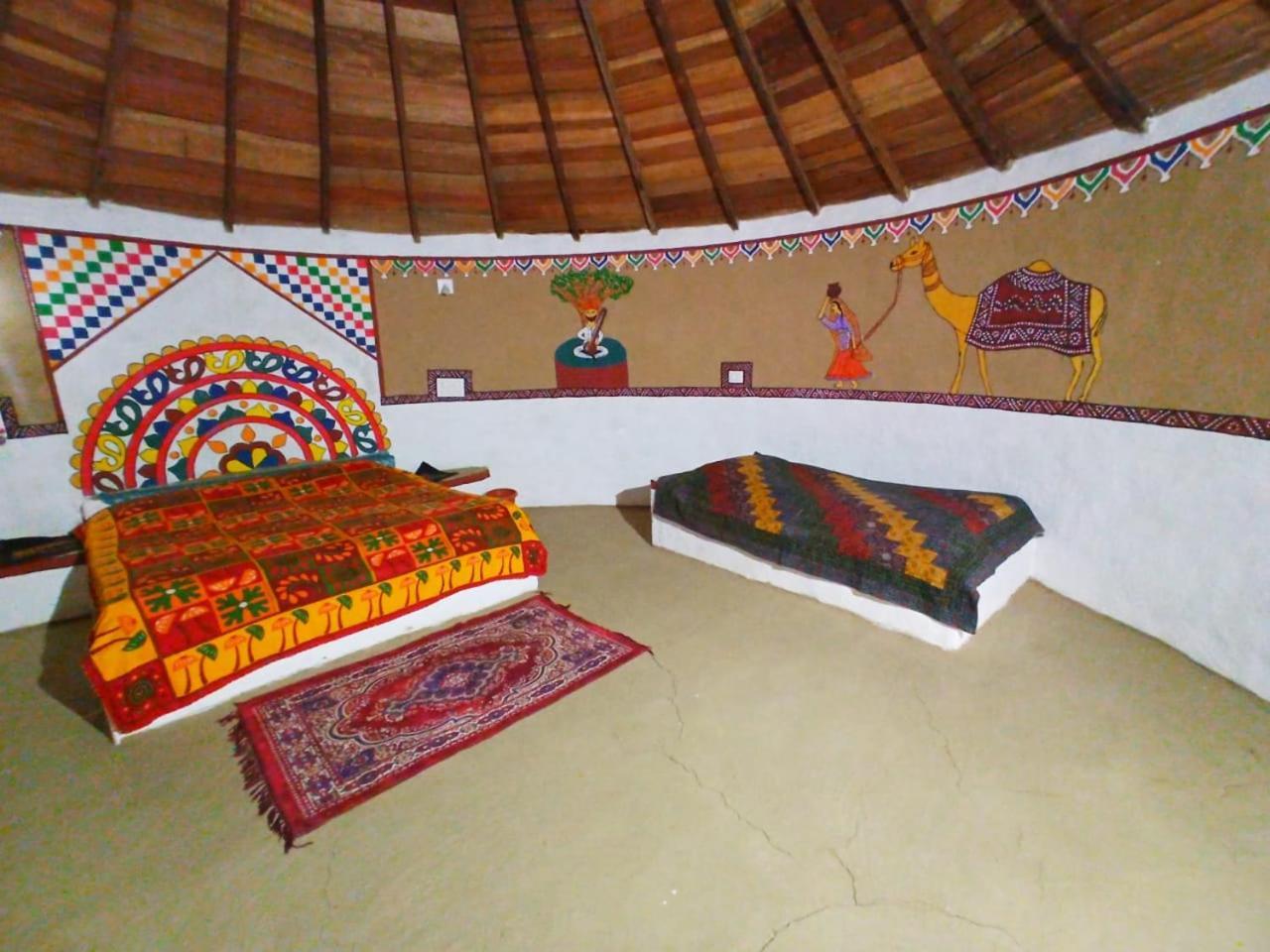 Banni Village Resort - Rann Of Kutch Bherandiala ภายนอก รูปภาพ