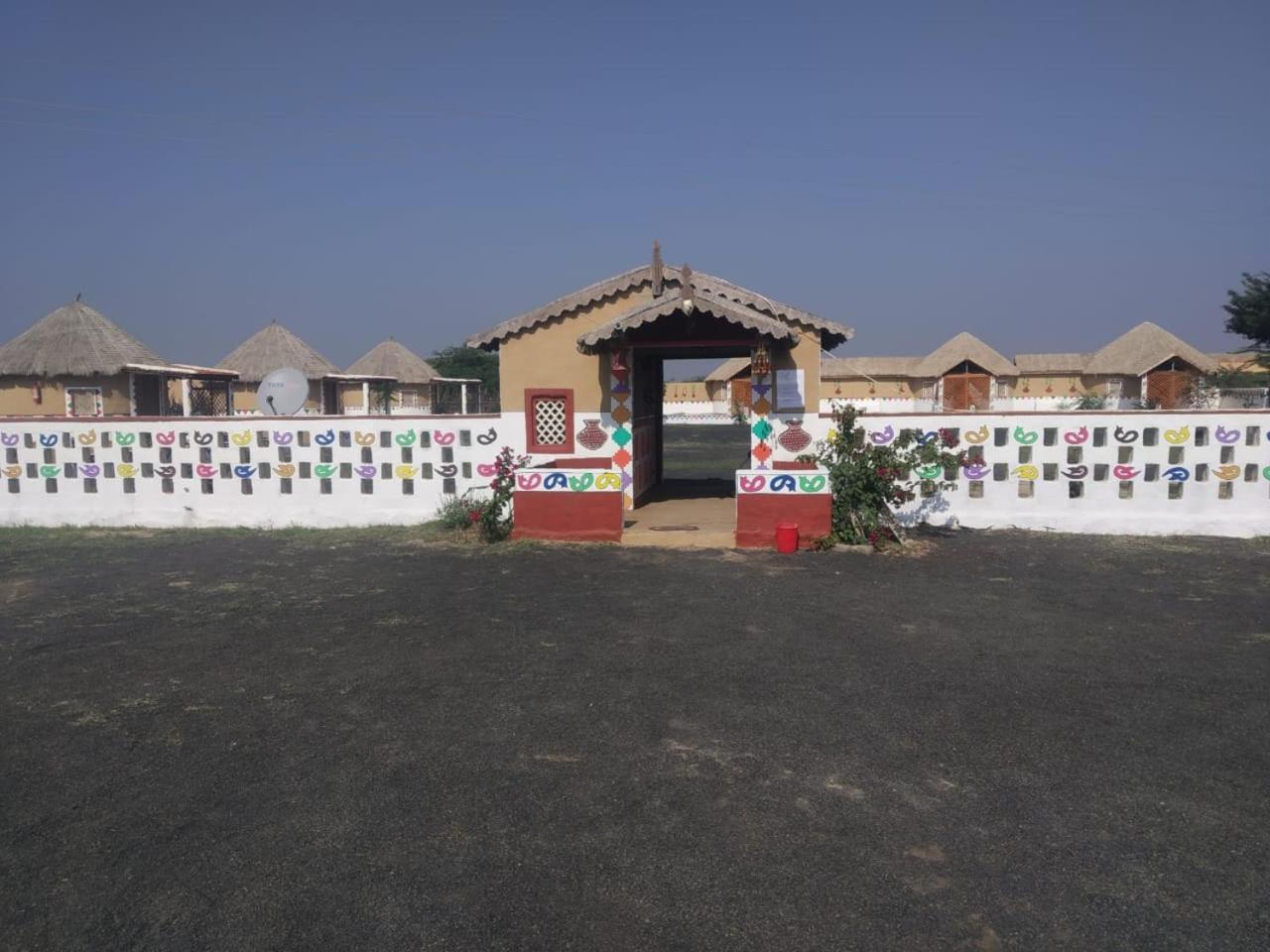 Banni Village Resort - Rann Of Kutch Bherandiala ภายนอก รูปภาพ