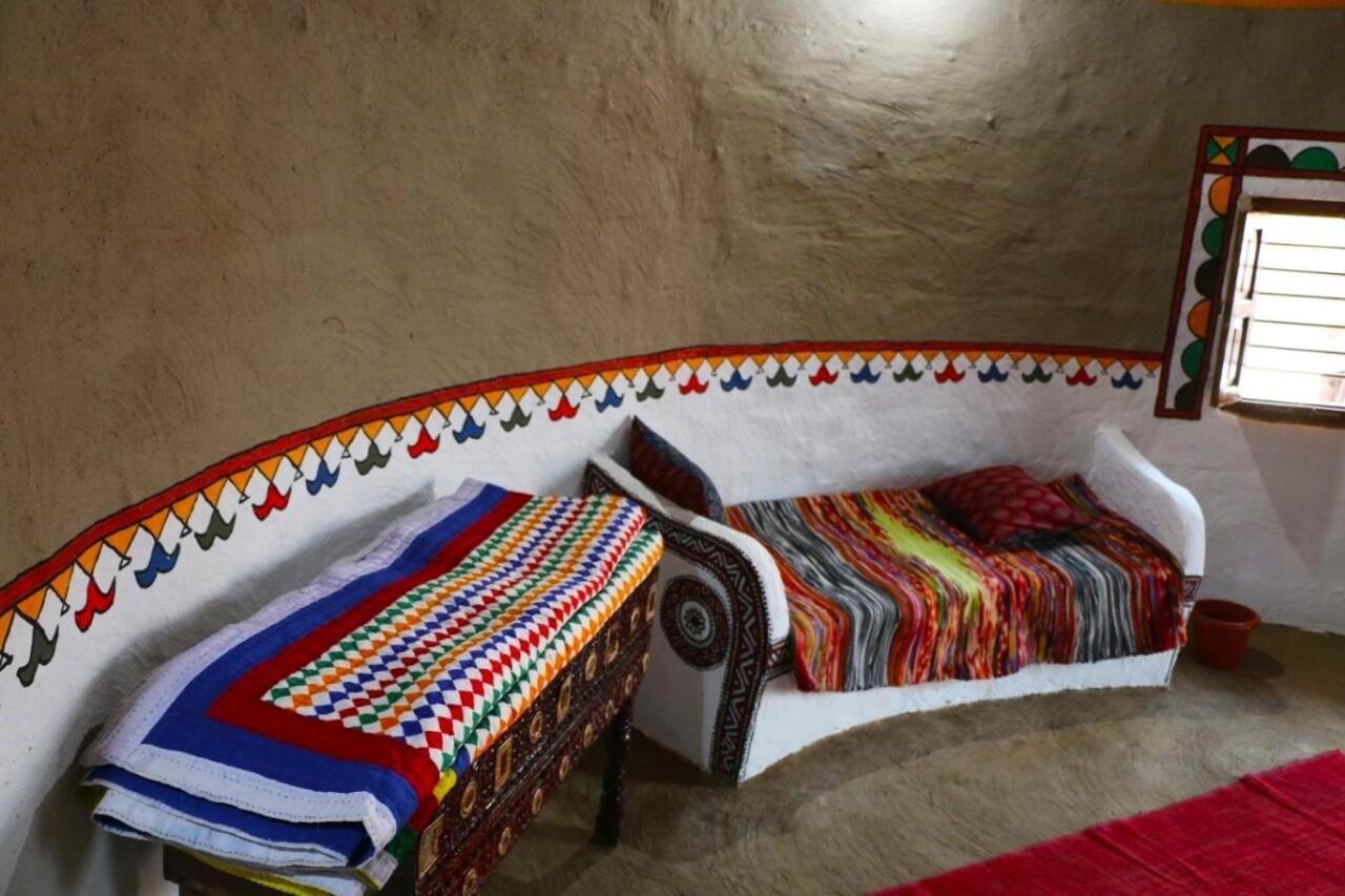 Banni Village Resort - Rann Of Kutch Bherandiala ภายนอก รูปภาพ