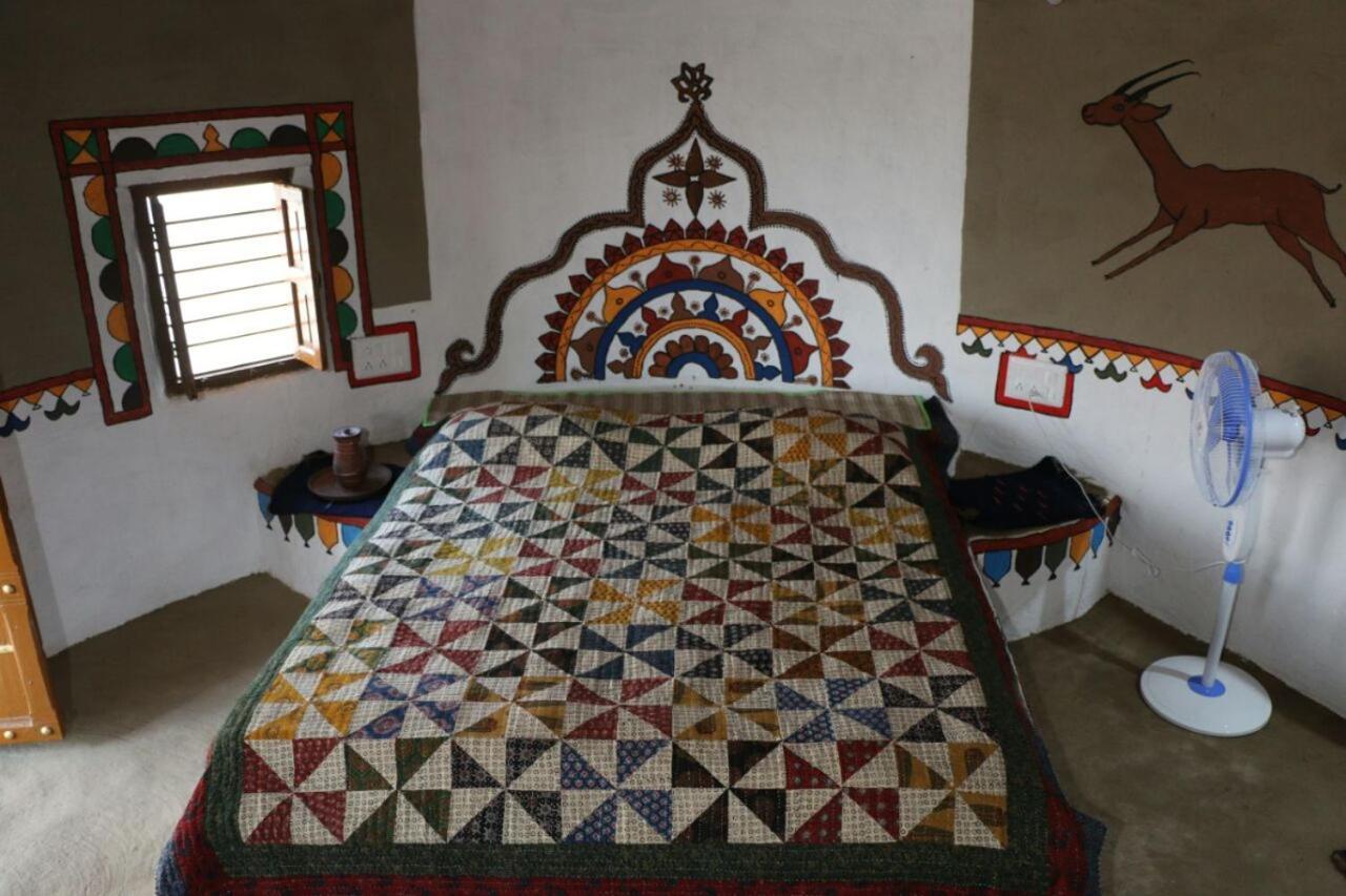 Banni Village Resort - Rann Of Kutch Bherandiala ภายนอก รูปภาพ