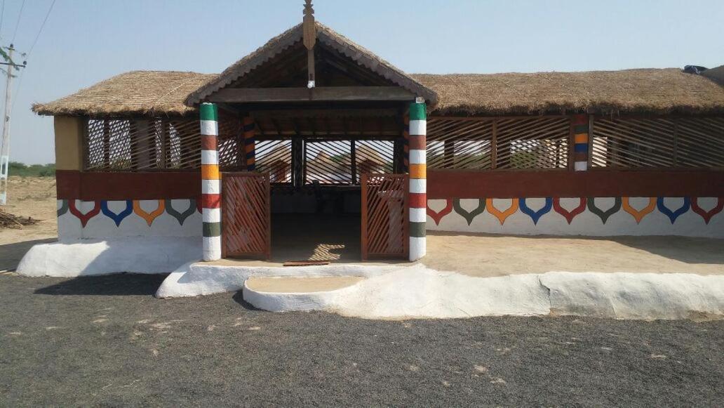 Banni Village Resort - Rann Of Kutch Bherandiala ภายนอก รูปภาพ